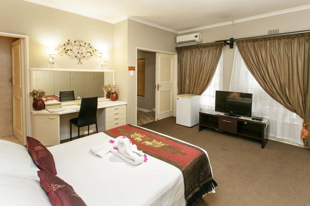 Sun Bell Lodge Bellville Ngoại thất bức ảnh
