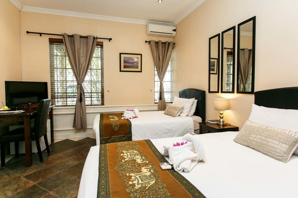 Sun Bell Lodge Bellville Ngoại thất bức ảnh